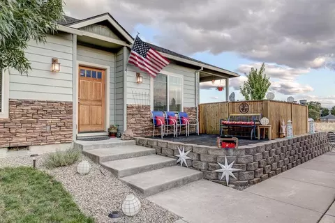 105 Bailee Way, Eagle Point, OR 97524 photo 1