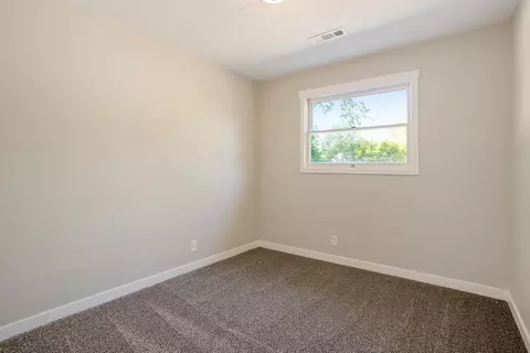 726 Royal Ave, Eagle Point, OR 97524 photo 19