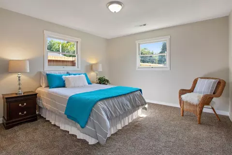 726 Royal Ave, Eagle Point, OR 97524 photo 17