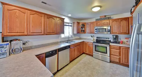 111 Sixth, Phoenix, OR 97535 photo 4