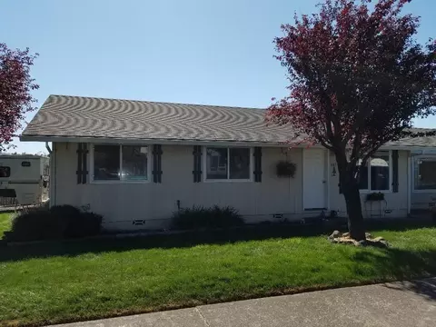 603 Clearview Way, Eagle Point, OR 97524 photo 2