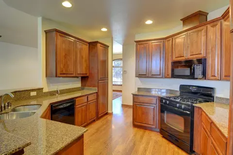 346 Ridgeway Ave, Central Point, OR 97502 photo 9