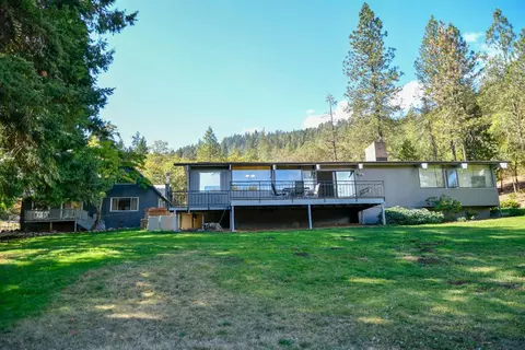 12320 Water Gap Rd, Williams, OR 97544 photo 3