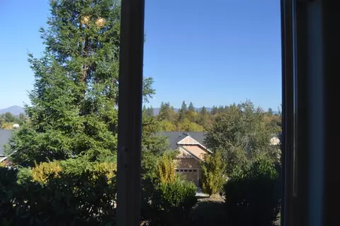 83 Skyhawk Dr, Eagle Point, OR 97524 photo 23