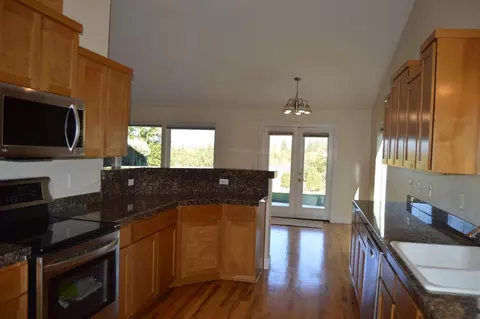 83 Skyhawk Dr, Eagle Point, OR 97524 photo 8
