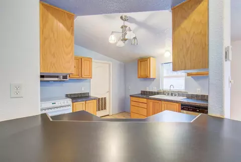 9463 Blackwell Rd, Central Point, OR 97502 photo 5
