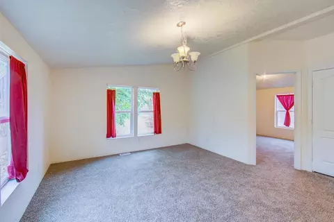 9463 Blackwell Rd, Central Point, OR 97502 photo 13