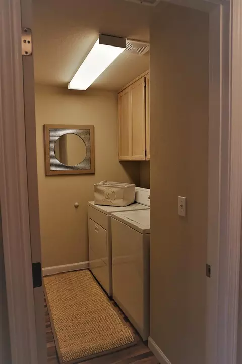1034 Iris Cir, Central Point, OR 97502 photo 5