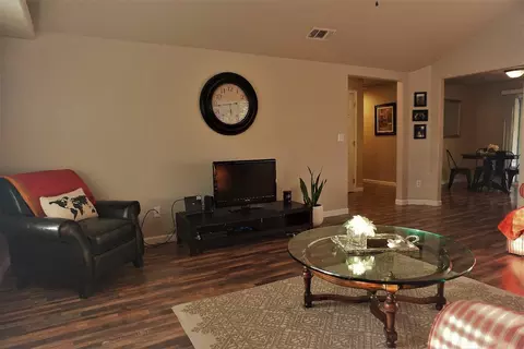 1034 Iris Cir, Central Point, OR 97502 photo 10