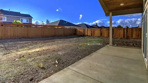 1026 Arrowhead Trl, Eagle Point, OR 97524 photo 28