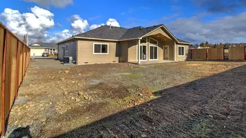 1026 Arrowhead Trl, Eagle Point, OR 97524 photo 30