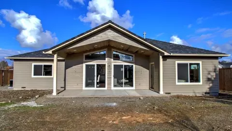 1026 Arrowhead Trl, Eagle Point, OR 97524 photo 29
