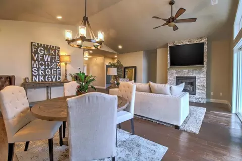 1026 Arrowhead Trl, Eagle Point, OR 97524 photo 10