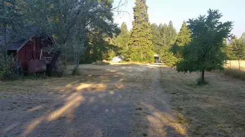 6442 Holland Loop, Cave Junction, OR 97523 photo 3