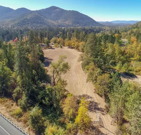 3749 Foothill Blvd, Grants Pass, OR 97526 photo 10