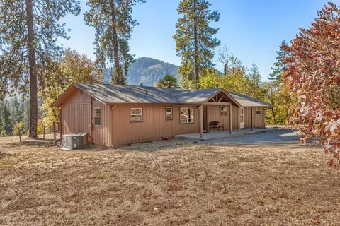 3749 Foothill Blvd, Grants Pass, OR 97526 photo 11