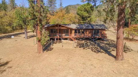 3749 Foothill Blvd, Grants Pass, OR 97526 photo 34