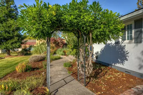 187 Sierra Dr, Eagle Point, OR 97524 photo 34