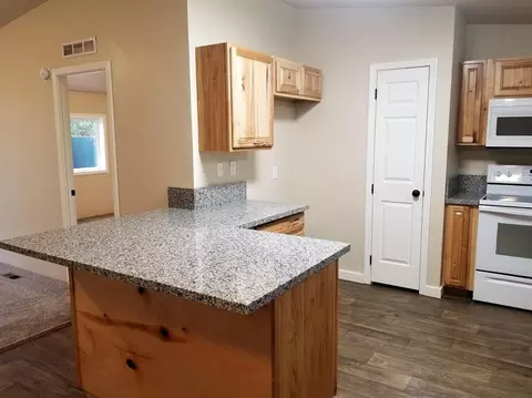 2326 Lara Ln, Central Point, OR 97502 photo 8