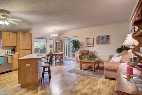 149 Meadow View Dr, Phoenix, OR 97535 photo 13