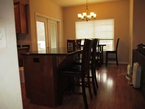 668 Sheffield, Eagle Point, OR 97524 photo 4