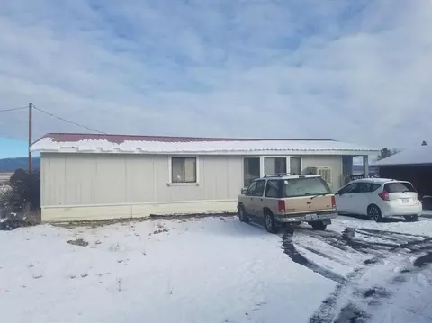 61063 E Highway 140, Bly, OR 97622