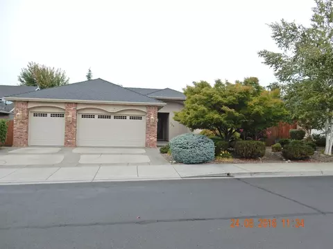 149 Bellerive Dr, Eagle Point, OR 97524 photo 1