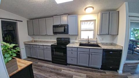 329 Bradley Way, Eagle Point, OR 97524 photo 7
