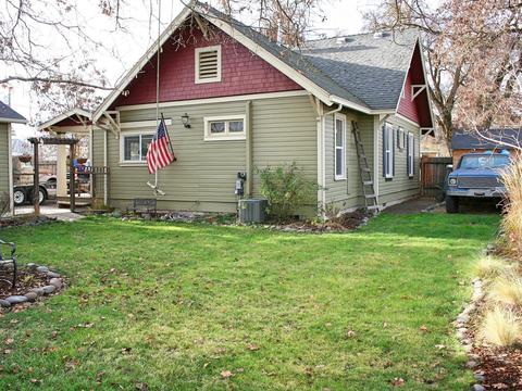 362 N 3rd St, Central Point, OR 97502 photo 7