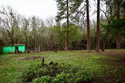 1484 Summit Loop, Grants Pass, OR 97527 photo 8