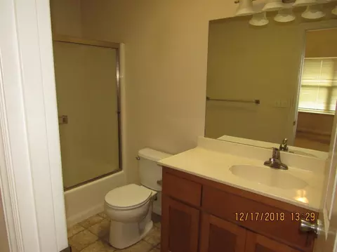 243 Northview Dr, Eagle Point, OR 97524 photo 3