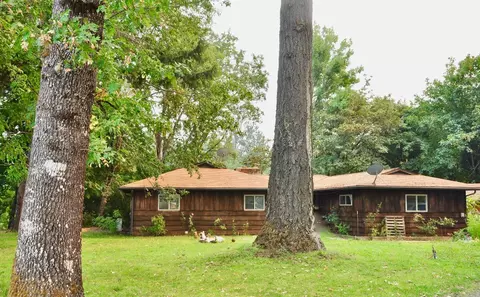 240 Garner Rd, Cave Junction, OR 97523 photo 15