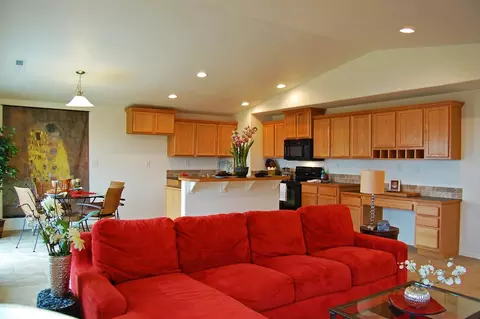 49 Oak Heights Dr, Eagle Point, OR 97524 photo 4