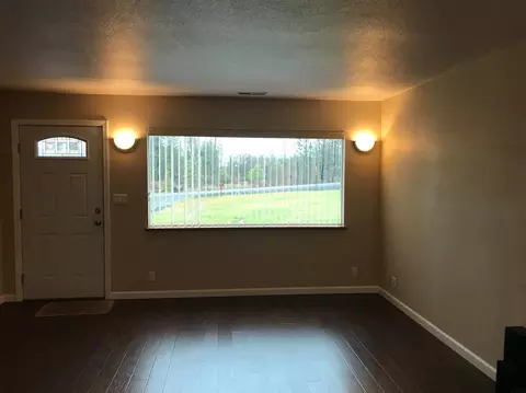 921 Mountain View Dr, Eagle Point, OR 97524 photo 9