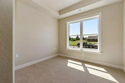 406 Waterside Dr, Central Point, OR 97502 photo 23