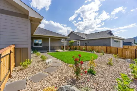 406 Waterside Dr, Central Point, OR 97502 photo 32