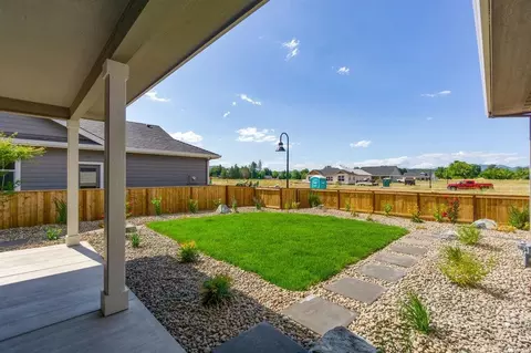 406 Waterside Dr, Central Point, OR 97502 photo 33