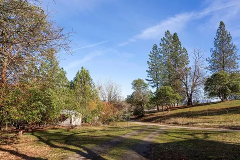 4610 Glen Echo Way, Central Point, OR 97502 photo 5