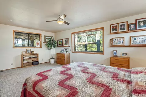 930 Leafwood Dr, Eagle Point, OR 97524 photo 22