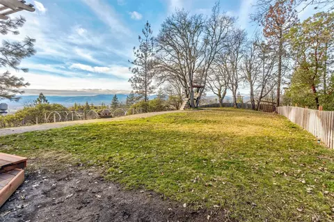 930 Leafwood Dr, Eagle Point, OR 97524 photo 30