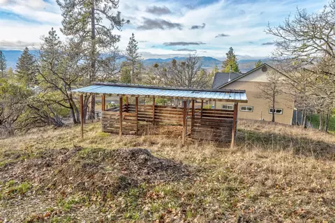 930 Leafwood Dr, Eagle Point, OR 97524 photo 31