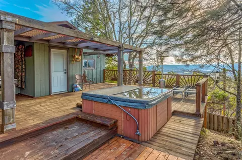 930 Leafwood Dr, Eagle Point, OR 97524 photo 29