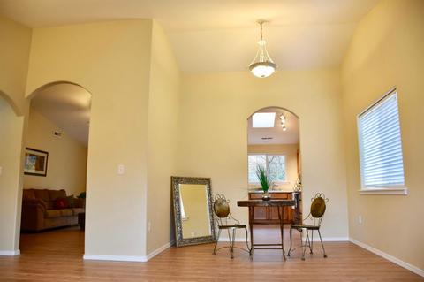 113 C Ct, Phoenix, OR 97535 photo 4