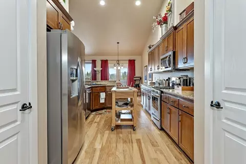 155 Sky Hawk Dr, Eagle Point, OR 97524 photo 5