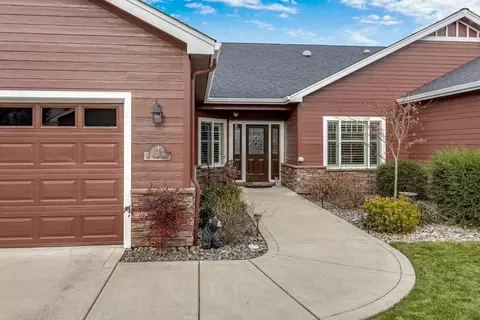 155 Sky Hawk Dr, Eagle Point, OR 97524 photo 2