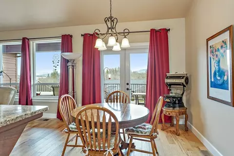 155 Sky Hawk Dr, Eagle Point, OR 97524 photo 9