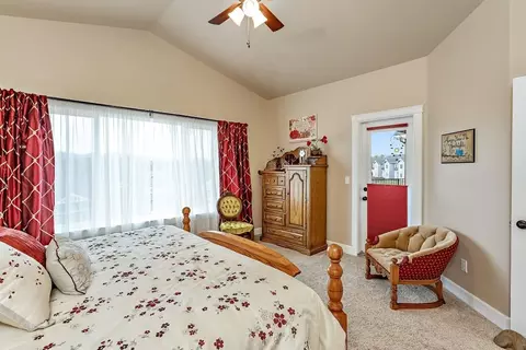155 Sky Hawk Dr, Eagle Point, OR 97524 photo 17