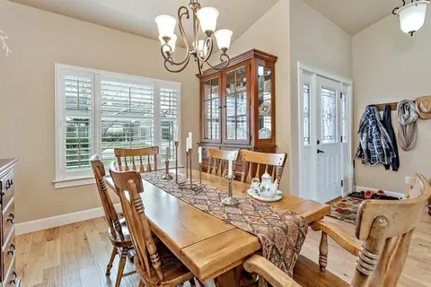 155 Sky Hawk Dr, Eagle Point, OR 97524 photo 4