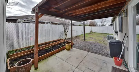 630 Karic Way, Eagle Point, OR 97524 photo 21