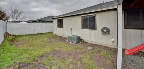 630 Karic Way, Eagle Point, OR 97524 photo 22